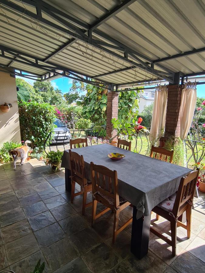 Comfy Home-Tropical Garden & 5 Min Walk To Beach Tamarin Exteriér fotografie